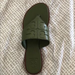 Brand new in box Tory Burch logo thong sandals